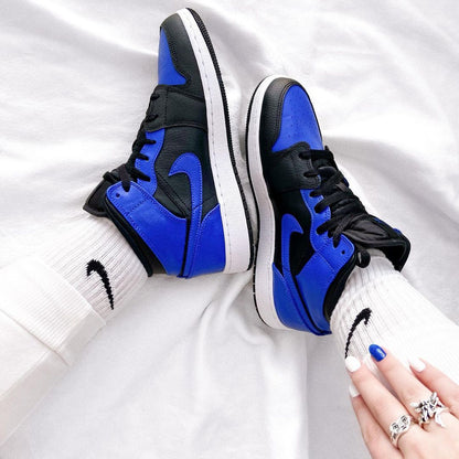 Air Jordan 1 Mid 'Hyper Royal'